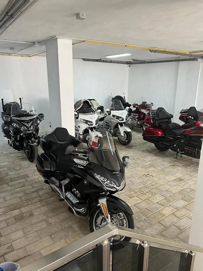 ****  Krujë Mervin Hotel אלבניה