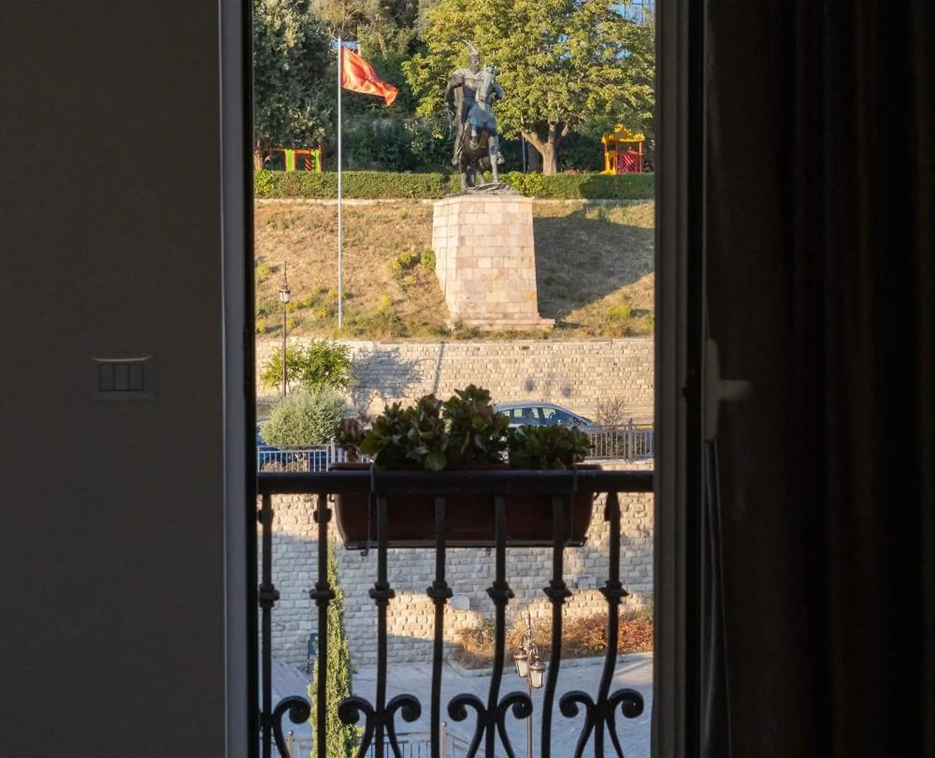 Mervin Hotel Krujë