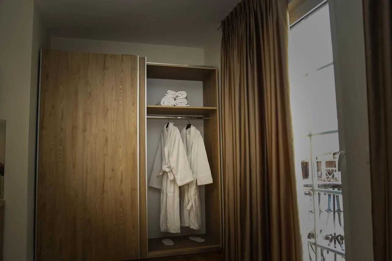 Krujë Mervin Hotel 4*,  אלבניה
