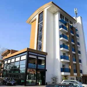 white-dream-hotel.hotels-in-tirana.com/